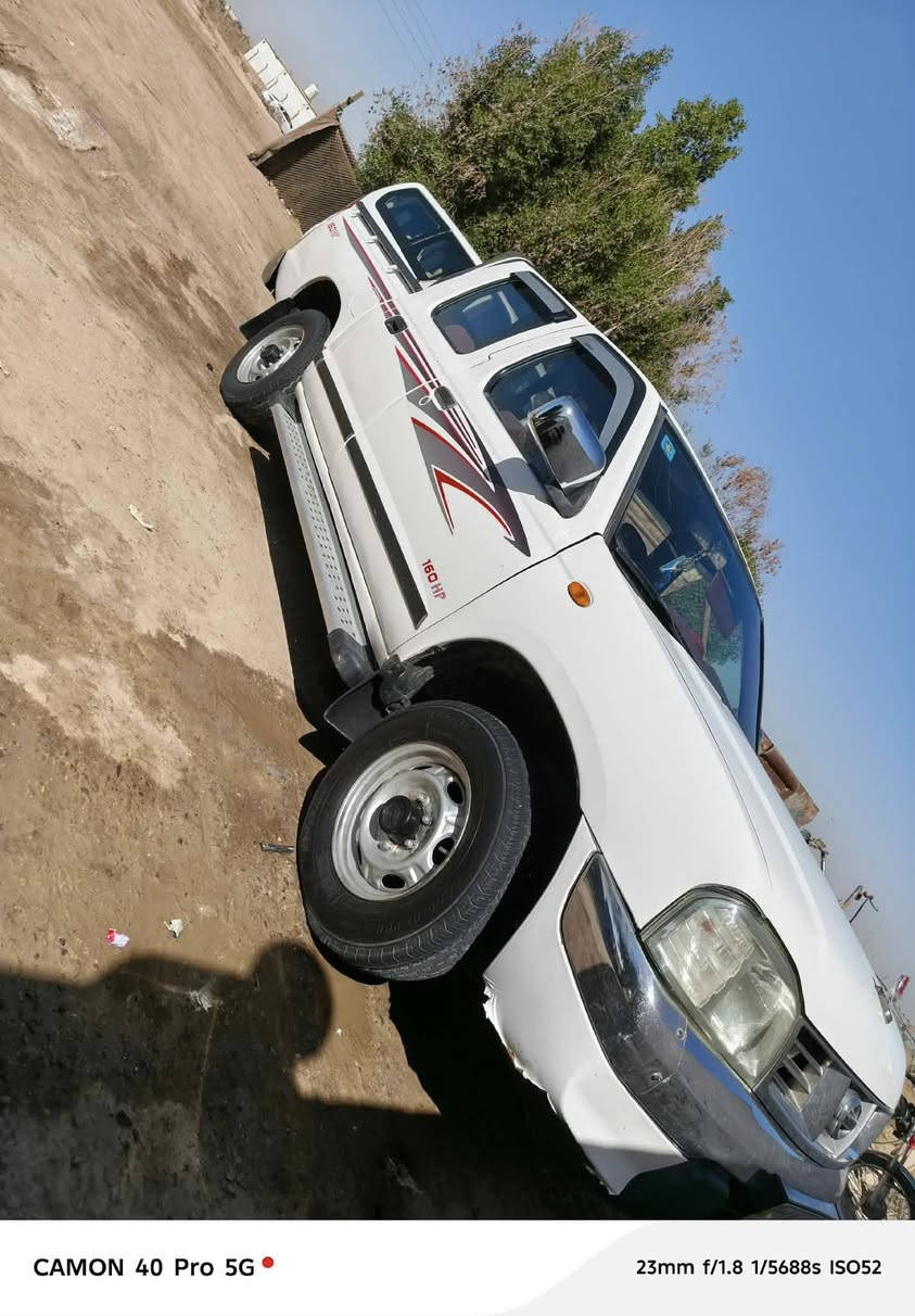 السلام عليكم نيسان شبوط ٢٠٠٧ دواخل ماروني 
رقم بغداد بأسمي دولي 
مكينه قبل شهر شاده حاويه 
تاير تبريد حداديه كهربائيات كله جديد على الشرط ماناقصه برغي محدث خارجي ١٦ 
بيه صبغ حزام السياره اثر تكشير وبيه جاملغ مبدل امامي اصلي مكانه نجف 
السعر ٩٣ وبيه مجال ***********
