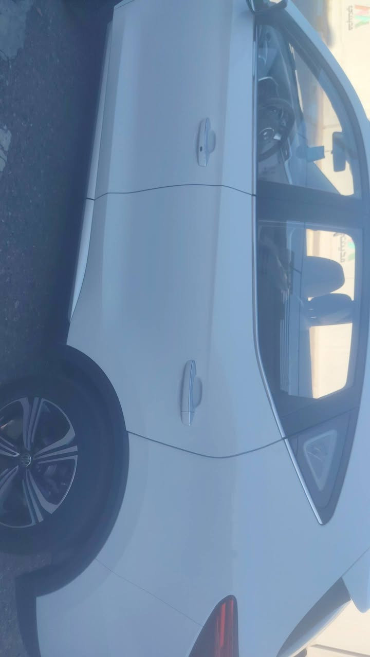 السلام عليكم mg zs 23 للبيع ***********
