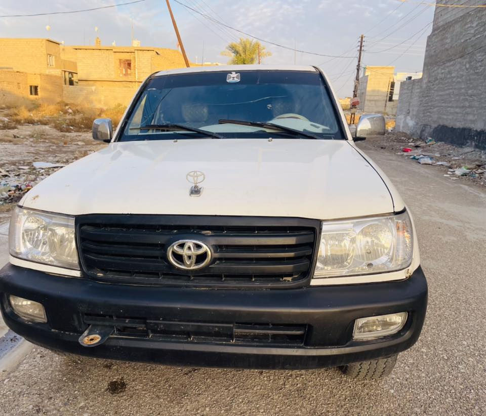 السلام عليكم اخوان مونيكا مصفحه ادوااات موديل ٢٠٠٥كير عادي مكينه كاز 
مكينه كير اكسل حداديه تخم تاير السعر ٦٠ وبيه مجال اتصال ع رقم ***********
