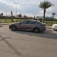 يالله السلام عليكم   تيوتا كامري للبيع   موديل 24 SE   ماشي 13 _ الف م...