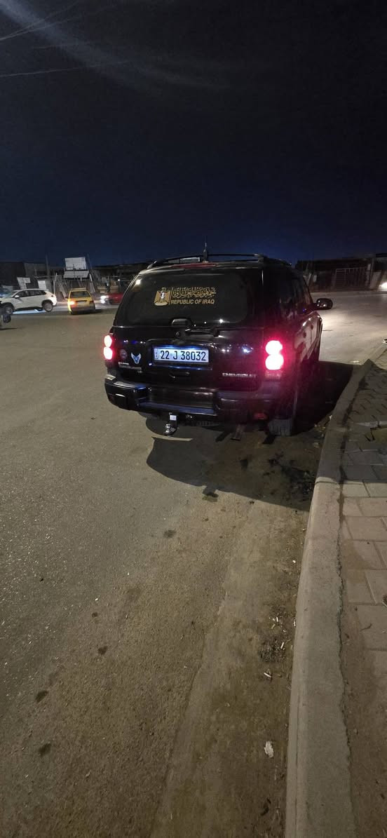 السلام عليكم بلايزر 2005 سياره جاهزه من كل شيء رقم اربيل عندي وكاله راعيه  موجود باربيل تريد وكاله تريد تحويل سياره تقوم تاير كهربائيات جير مكينه بلادي قبق اسود كلها جاهزه السياره وشغاله، اريد مراوس بسياره عاليه ***********
