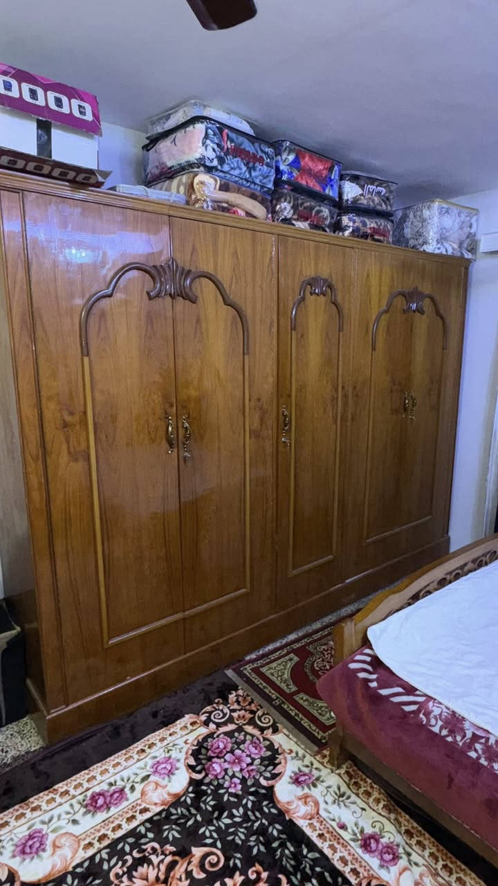 غرفة نوم أخت الجديدة مكان البياع الشرطة الخامسة سعرها 700وبيها مجال ***********
