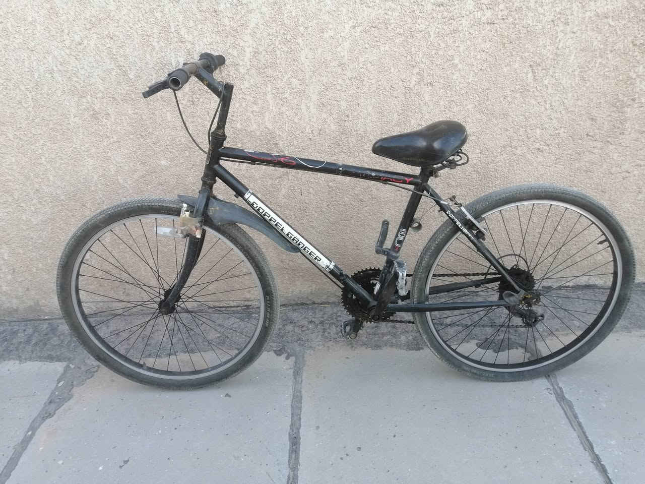 سلام عليكم بايسكل حجم 26 نضيف مكاني بغداد سعره 75وبي مجال رقم التلفون *********** للاسفسار مستعجل على بيعته
