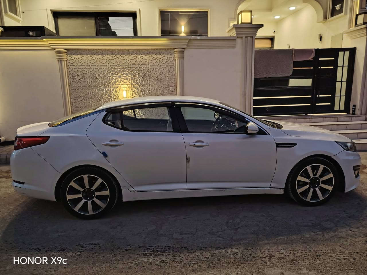 اوبتما ٢٠١٤ خليجي

الرقم بغداد مشروع الوطني تحويل ثاني يوم

بصمه +بصمه الابواب 

محرك ٢٤٠٠ دوش

تبريد قطعتين + تدفئه

عداد مسافة الكيلو متر ٣٠٦

ثلاث قطع صبغ
البنيد او الباب عكس السائق صبغ لتوحيد الون فقط تبديل جاملغ الامامي عكس السايق
السعر/١٢٥ بيه مجال قليل جداا
الاستفسار على الرقم /*********** اتصال فقط 
مع صور السونار كدامكم مكاني بغداد ابو غريب
