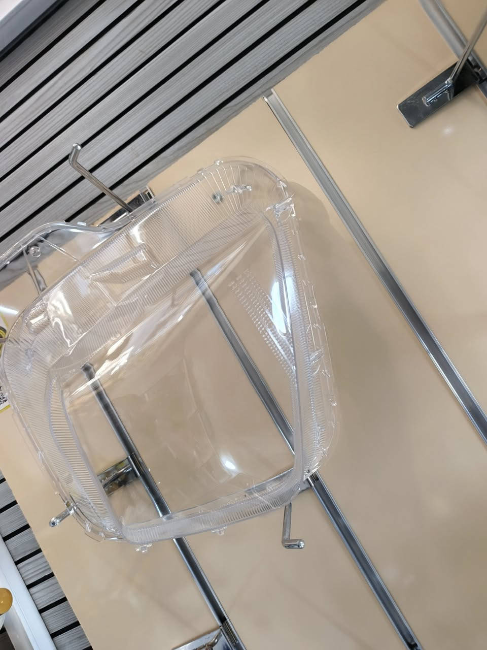 السلام عليكم متوفر جام لايت توسان 23 فتح وكبس حراري ***********
