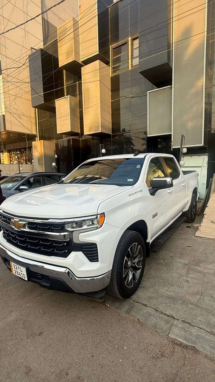 سلفرادو موديل 2024 رقم اربيل وارد أمريكي. حادث باب خلفي ومبدل نفس لون فقط كفاله من دواخل وشواصي كفاله باب طويل بدي كصير المرغوب حجم المحرك(V8) /5300/ الموصفات LT تكساس اديشن
فول حساسات رادار امامي شاشتين سايد بريك كهربائي كار بلي /5 بصمات تشغيل عن بعد باب خلفي كهربائي 4 انضمه قياده سياقه ذاتيه تحديد مسار مثبت سرعه وبعد هواي. بيه. موصفات.
السعر 35.000$ وبيه مجال للمشتري 
📍بغداد الكريعات 
***********
