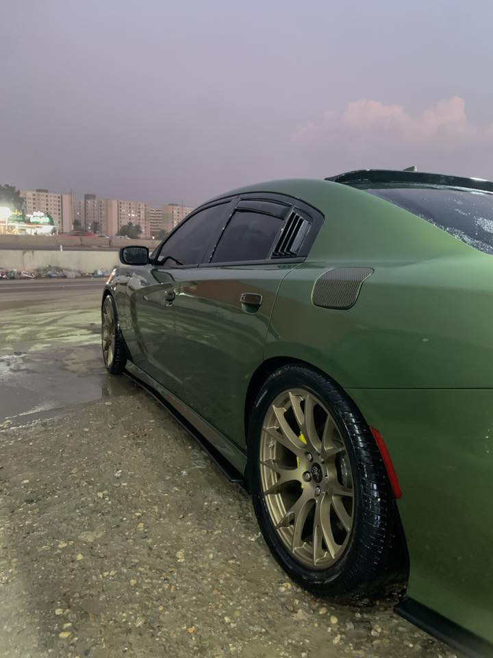 السلام عليكم
جارجر موديل 2022 هيمي ماكس فول ماعدا رادار امامي
كشنات جلد وشامو لون احمر
دركة SRT
اكسل رياضي
ولف حماوه ريسنك
شوته رياضي
سلايت
تحكم انارة لايت بالموبايل ٢٠٠ مود
كتاب تضليل بالسنوية
ويل هيلكات ٢٠
دمام صوت بالصندوق
السياره هواي بيها موصفات
للاستفسار الاتصال بالرقم 
***********
