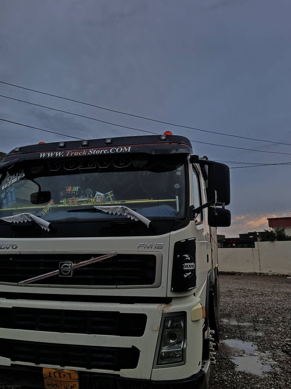 السلام عليكم
قلاب  فولفو(FM)  للبيع 
موديل 2003
گير محرك شرط ✅
تبريد شغال ❄️
تخم تاير جديد✅
***********هـــ
