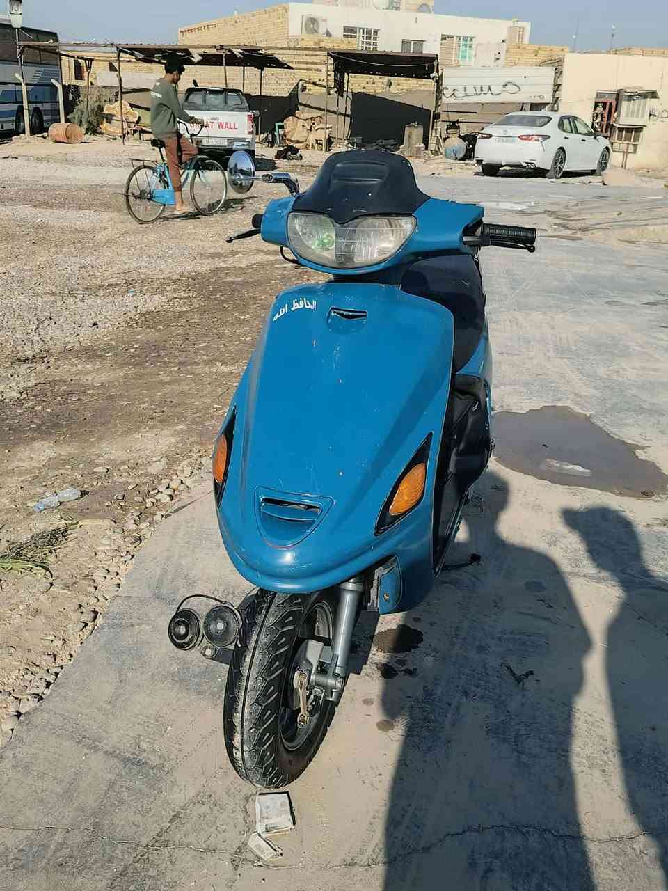 سلام عليكم دراجه للبيع نضيفه المكينه مكفوله وكامل نكره سلف مكاني حمزه شرقي السعر خاص ***********
