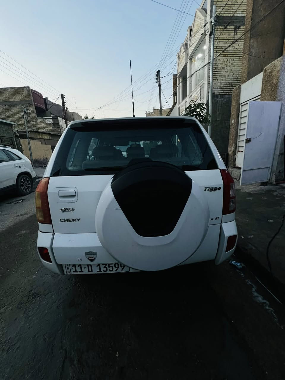 للبيع تيكو 2014 مكينة 2000
رقم بغداد باسمي هزتها جديدة متحتاج هزة 

السيارة بيها ضربة موضح بصورة ومبدله باب تجي تكلب وتشوف وتامر امر 

سعرها 62وبيها مجال بسيط 

مكاني بغداد - شعب - ***********
