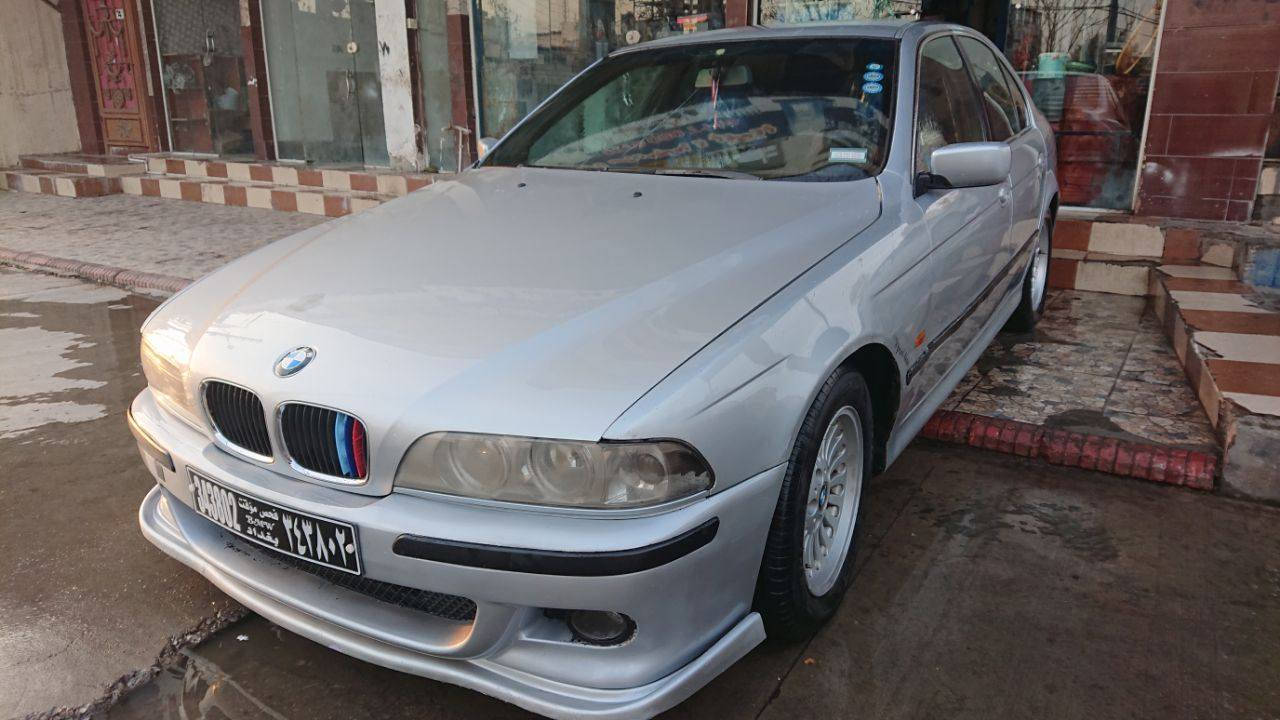 BMW سه قه ر مؤديل 1997
ئارمي پلاسیکی سلیمانی
موس و براوه به شه رت 
مه كينه 523 گیرعادی

4جام کاره با
ئاوينه كاره با
شاشه ئايپاد لايت ئه لقه
ته برید سارد وگه رم مه زبوته
مه کینه ي زؤر خاوینه و بانزين که مه خوا
نرخي 47 $ وه ره قه كه ميك معامه له
ژ:*********** السليمانية, العراق
