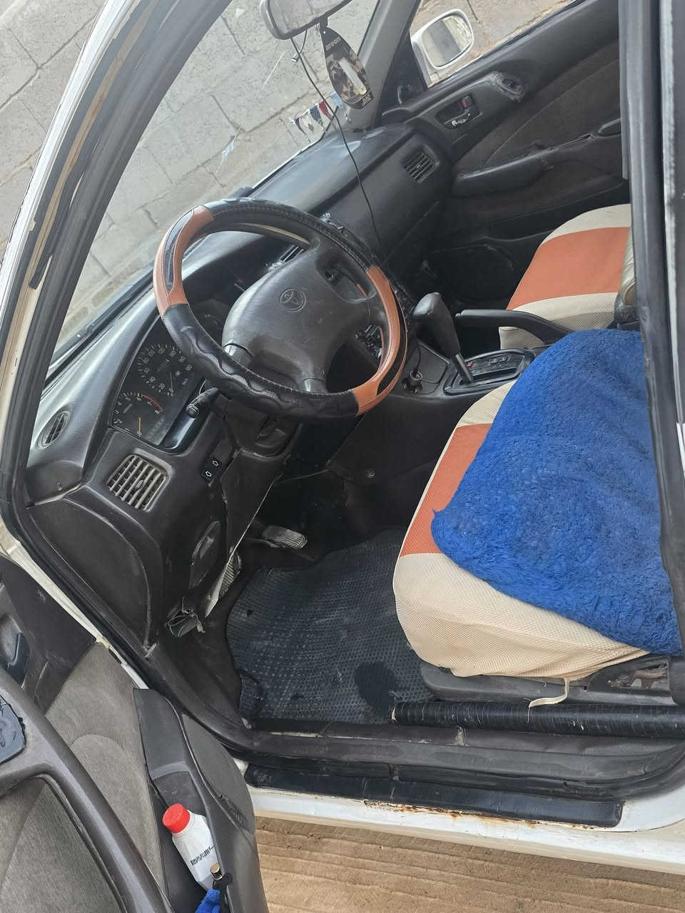 اسلام عليكم 
كرونا موديل 92 سياره نضيفه شادله مكينه 1600 كير حداديه كله جديد سياره كهرباىيات كله شغاله تبريد شغال سياره احلو معايزه سعر 48 وبيه شويه مجال ***********
