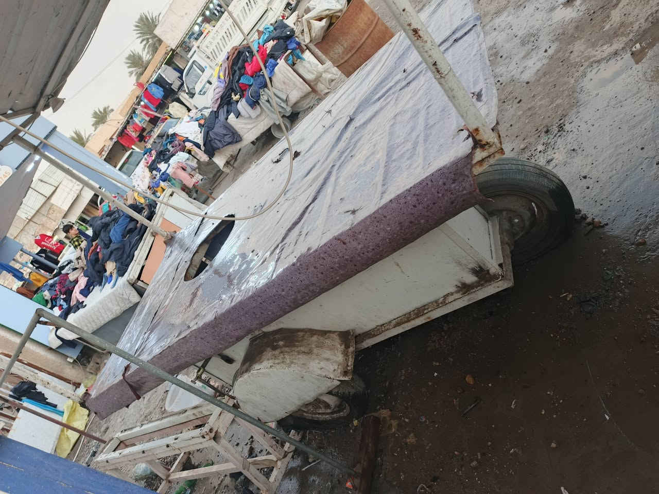 سلام عليكم للبيع عربانه اي شي بالك تشتغل جبيره وبيه فتحتين بريمز وجنكال بنكه كهربائيات كلوبات جاهزة من كلشي
مكاني بغداد التاجي السعر350 وبيه مجال 
*********** واتساب
