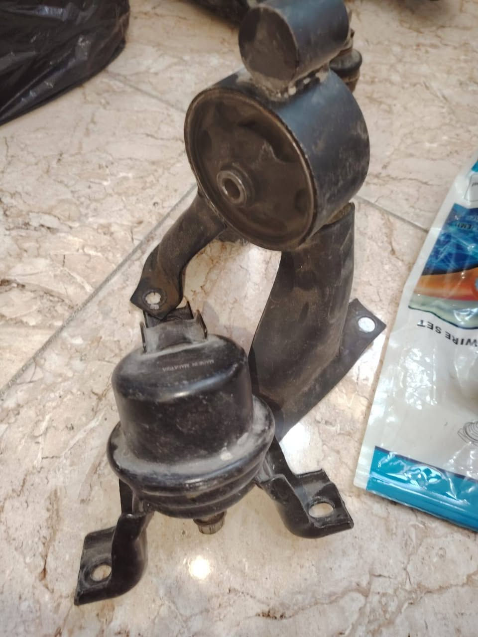 السلام عليكم
غراض لانسر بومه للبيع
السعر كلهن 250
اتصال واتساب ***********
