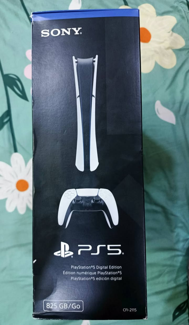 🎮 للبيع PlayStation 5 Digital Edition

✅ جديد 100%
✅ غير مستخدم نهائيًا
✅ تم فتح الكارتون فقط للتأكد من المحتويات
✅ سعة 825GB
✅ يد أصلية DualSense
✅ جميع الملحقات الأصلية داخل الكرتون
. 
للتفاصيل واتس ***********
