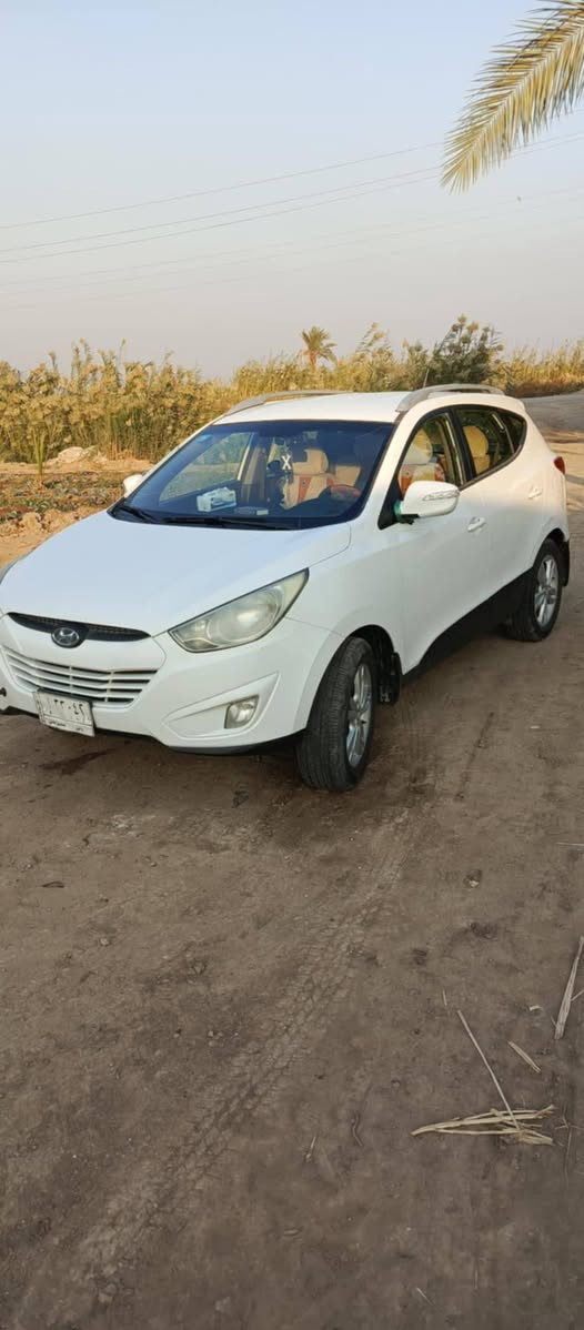 سلام عليكم
سياره توسان 13خليجي رقم بابل للبيع
بيه سونار موجود بالصور كل التفاصيل 
تحويل ثاني يوم 
السعر 135وبيه مجال بسيط شراي يتصل ع الرقم ‏‪***********‬‏او واتساب
