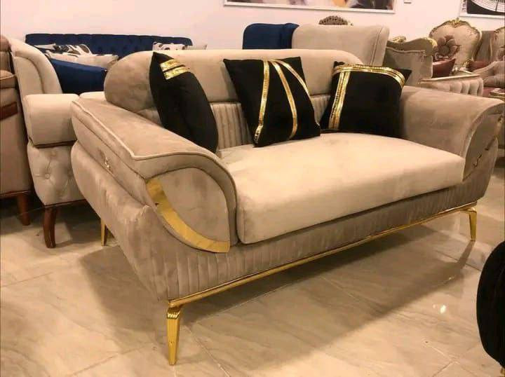 عرض لمدة  اسبوع 😍😍

موديل شانيل 

تخم شغل عراقي موديل تركي عشر مقاعد خمس قطع   قنفتين ثلاثي وقنفه ثنائيه وكراسي عدد 2اضافه  كوشات هديه عدد 10

أنتبااااه إلى لأسعار 
ال١٠ مقعد  700الف 
ال٩ مقعد   625لف 
ال٨ مقعد   600الف 
ال٧مقعد   550لف
ال٦مقعد.   500الف
ال٥مقعد   400. الف
خمس قطع اثنين كبيرة ثلاثيه وحده وسط ثنائية و كرسيين مع كوشات عدد 6
جميع الالوان متوفره
توصيل داخل بغداد مجاني 
اطراف 15

القاعدة خشب كله بلوك 18مل
القماش چگور قديفه ثكيل او حسب الطلب متوفر انواع الاقمشه 
الاسفنج مميز اول مضغوط علو الاسفج 7سم 

❇️قياسات القنفات ❇️
190سم  القنفه الكبيرة ام ثلاث مقاعد 
150 سم القنفه الوسط ام مقعدين 
75 سم  الكرسي

العمق الكلي للتخم  75 سم عرض المقعد الصافي60
ضمان حقيقي للامانه 5سنوات 

❌❌❌لا تدفع المبلغ اذا  اجاك يختلف عن الصورة❌❌❌

للحجز ارسل
الصورة 
والاسم 
ورقمين موبايل
والعنوان
على الخاص
الي يريد طبله سعرها 50

اذا قماش وتر برو فرق 50الف
التوصيل سريع


**إذا كنت صاحب هذا الإعلان وتريد حذفه لأي سبب، رجاءا أرسل رسالة إلى الدعم الفني**