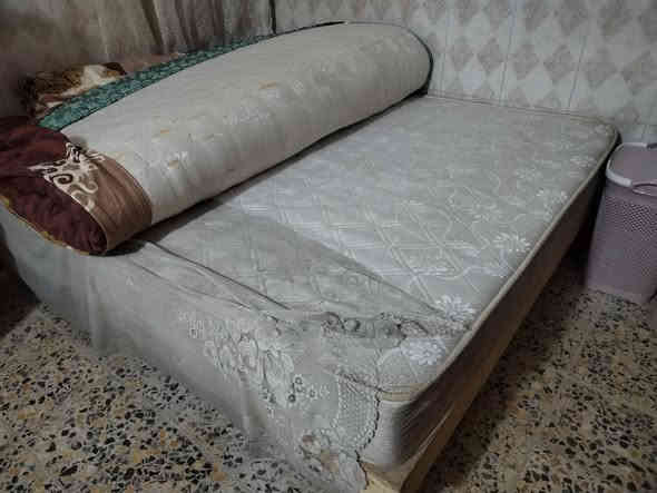 سلام عليكم
دوشك جربايه طبي نص عمر نضيف قطعتين سبرنك ٥٠ وبي مجال لطيبين للستفسار ***********
