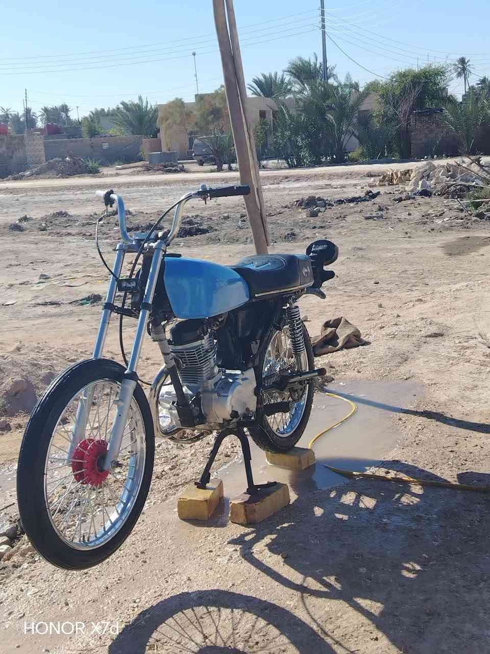 سلام عليكم دراجه البيع وراق شاصي نامه 17 ولتعميره 25 مبدل بيهة ولفات باقي التفاصيل ولسعر خاص ***********
