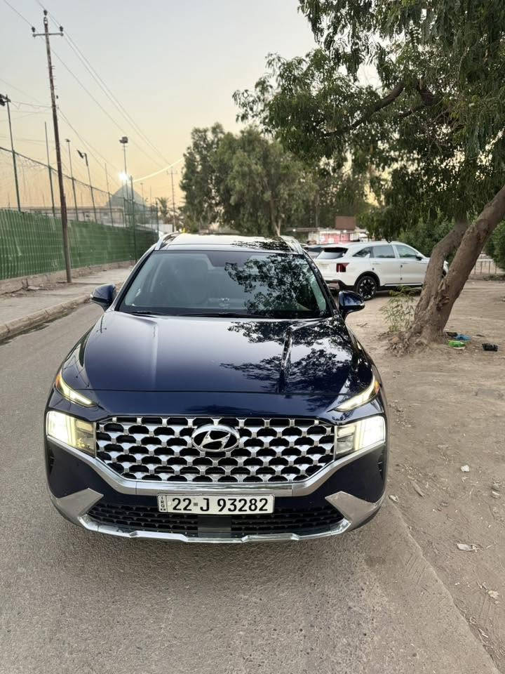 السلام عليكم سنتافيا موديل ٢٢  محرك ٢٥٠٠ تنفس طبيعي السياره فول مواصفات مكفوله حادثهه على كد شبرين بالجنطه معدل بارد السياره مابيه صبغ بدون ايرباك نضيفه وجديده على وضع الشركه 
كامله وجاهزه سنويه وهزه حديده بسمي السياره 
المواصفات 
٦ انضمه قياده 
شفتات ستيرن 
كير بيانو 
سايد بريك كهرباء 
بصمه 
ابواب وجنطه بصمه
كامره دواره 
حساسات امامي خلفي
استيرن تدفئه 
كشنات جلد وتدفئه +كهرباء +مساج
قطعتين تبريد 
رادار امامي خلفي جانبي 
سلايد على طول القماره 
تحديد مسار +قياده اليه
توقف ذاتي في حاله التصادم امامي خلفي جانبي
اوتو هولد 
وبعد بيهه هواي مواصفات 
عنوان السياره بغدادا الدوره
السعر المطلوب ٢٣٠ 
***********
