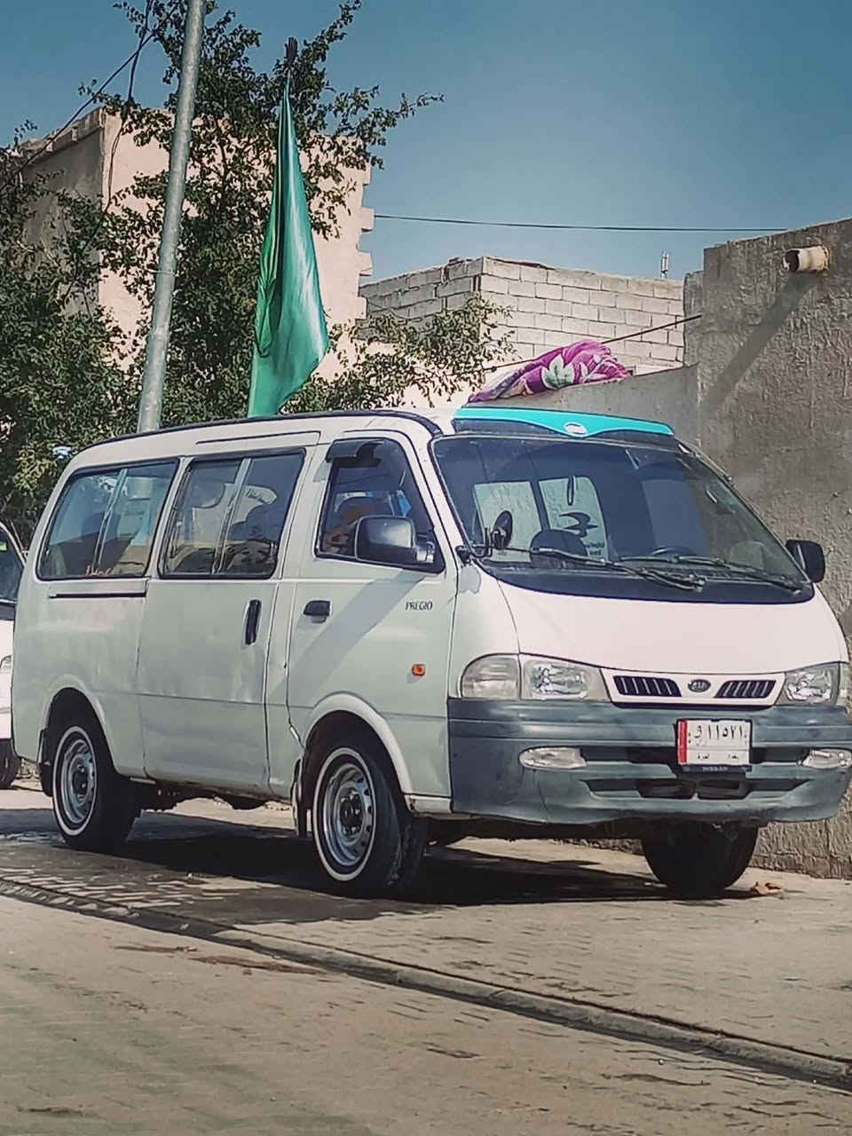 السلام عليكم بريجو للبيع او مراوس موديل 1997
محرك وكسل وكير حاويه شرط 
تخم كشنات منغولي دشبول حاويه 
كهربائيات كله شغاله 
منضومه زنون كامله 
تخم ويل ابو الفلس حاويه 
سنويه 2029
 مداور شوكت متريد 
خطه ناحية القادسيه 

مصفره هيه ومرور  السعر 70 وبيه مجال ***********
