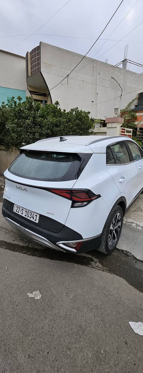 اسبورتج خليجي 2025
 ماشيه 14الف
  مكفوله من صبغ و تبديل و البارد 
رقم أربيل تحويل مباشر
بيه ملاحضة كلش بسيطه بالباب الأيمن و ما مبيه
23 و بيها اشويه مجال 
مكان السيارة بغداد شارع النضال قرب القصر الأبيض
***********
