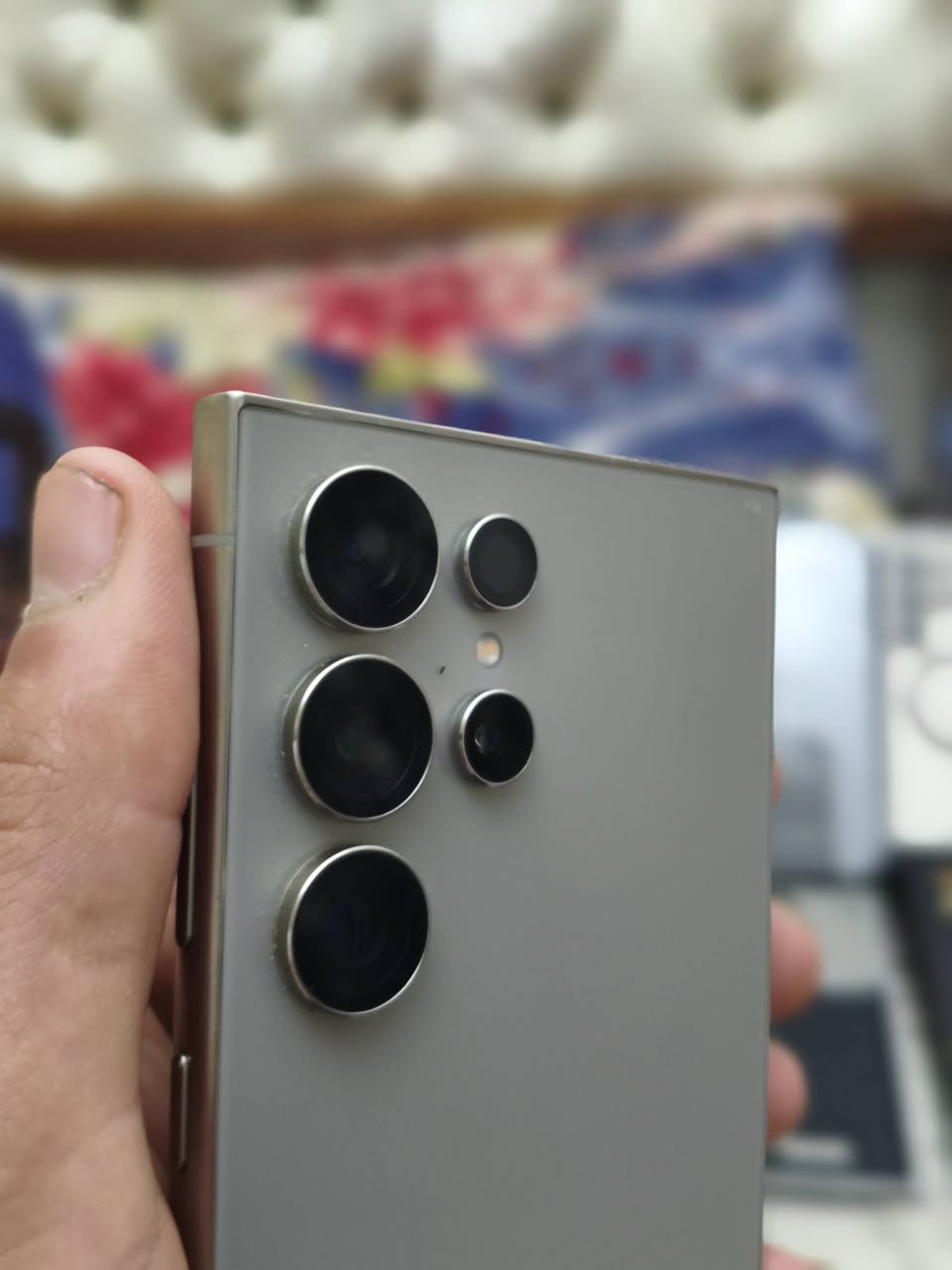 السلام عليكم جهاز اس 24 الترا شرق أوسط ذاكره 256 ضمان عين الفهد جهاز كامل ملحقاته واير اصلي مال جهاز وشاحنه اصليه مع كفرات 7 جهاز  وعدسات كامرات اصليه امانت الله ما مستخدمه جهاز ضامه فوك 5اشهر ضامه جهاز حيل نضيف مكاني بغداد الكاظميه سعره مليون قفل


**إذا كنت صاحب هذا الإعلان وتريد حذفه لأي سبب، رجاءا أرسل رسالة إلى الدعم الفني**