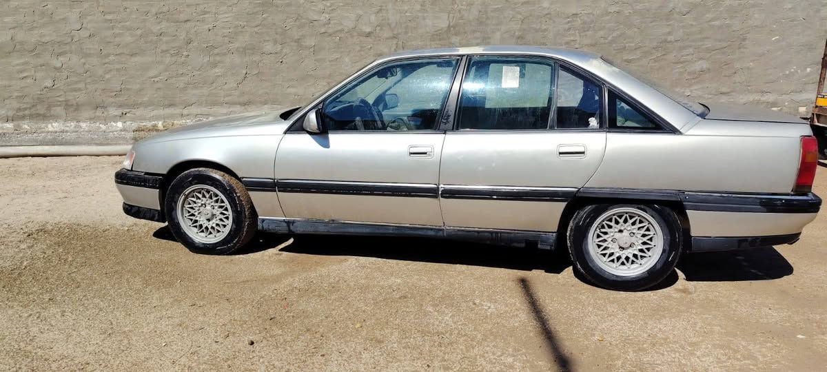 السلام عليكم ورحمة الله وبركاته
اوبل اوميگه موديل 93
رقم اربيل  سنويه ساقطه
اتعهد بتحويل 
جاهزه من كلشي شغل ومشي
السعر 33 وبيها مجال 
 
المكان الانبار فلوجه
رقم الهاتف ***********
