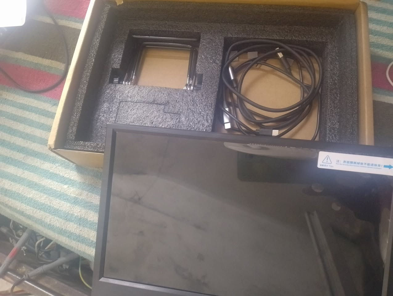 شاشه مونيتور حجم 11للبيع جديده لك مع كامل ملحقاتها 
ماعندي توصيل


**إذا كنت صاحب هذا الإعلان وتريد حذفه لأي سبب، رجاءا أرسل رسالة إلى الدعم الفني**