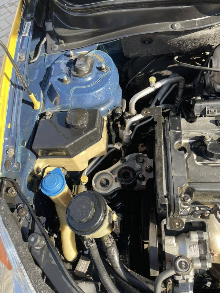 السلام عليكم اكسنت أمريكي 2008 حادثه بنيد و جاملغ السيارة 
كاعيه جديده وسفاري 
صدر جديد و أربع دبلات جديد 
تخم تاير جديد 
بريك اربعه دسك 
جام كهرباي رقم بغداد ابسمي السعر 78
*********** غير متواجد ع فيس
