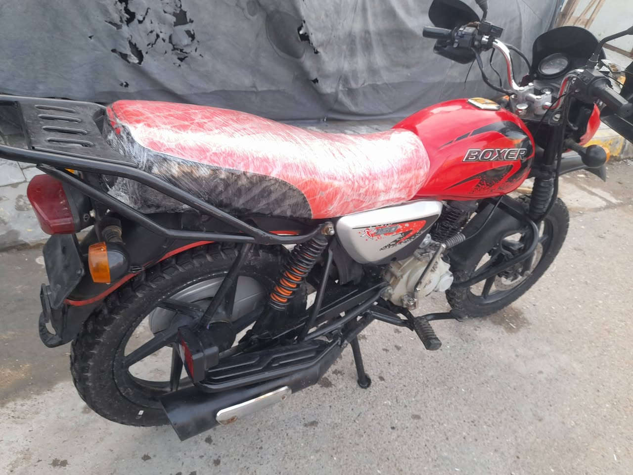 سلام عليكم بوكسر مديل ٢٠٢٠ دراجه كامله من كلشي السعر ٨٥٠ المكان الحسينيه مال راجديه ***********
