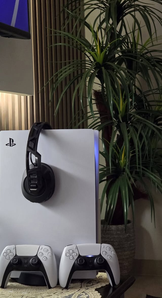 السلام عليكم ps5 جديد مهكر 
الكارتون وغراضه كامله نظام الجهاز ٦  
٢ جوستك 
السعر ٧١٠ 
مكاني بغداد


**إذا كنت صاحب هذا الإعلان وتريد حذفه لأي سبب، رجاءا أرسل رسالة إلى الدعم الفني**