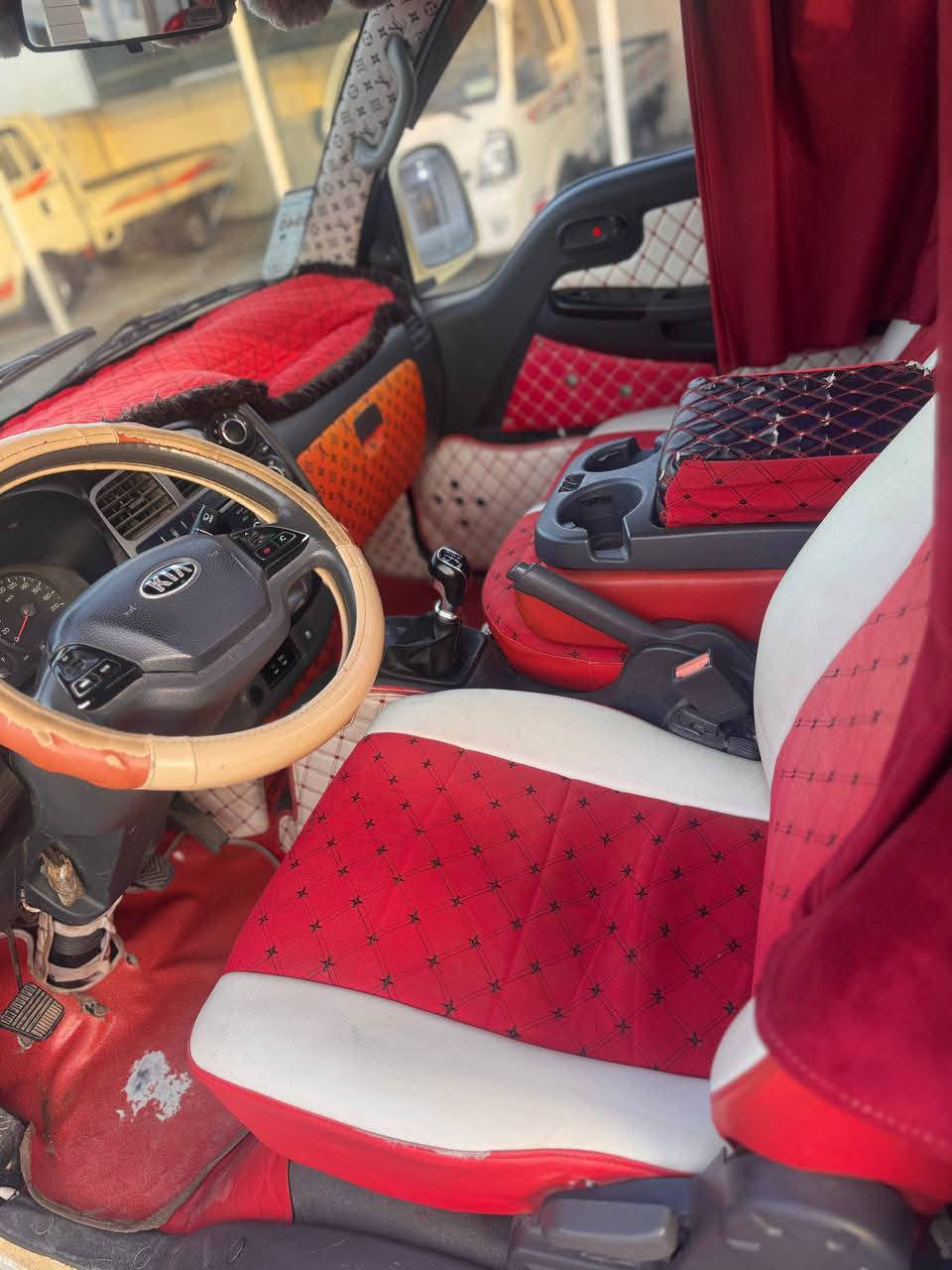 سلام عليكم كيا فحل مسكر موديل 2017
سياره جديده 
اتصال 
***********
***********
