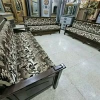 3 صوفايات • طاولات بللور • عرض محدود