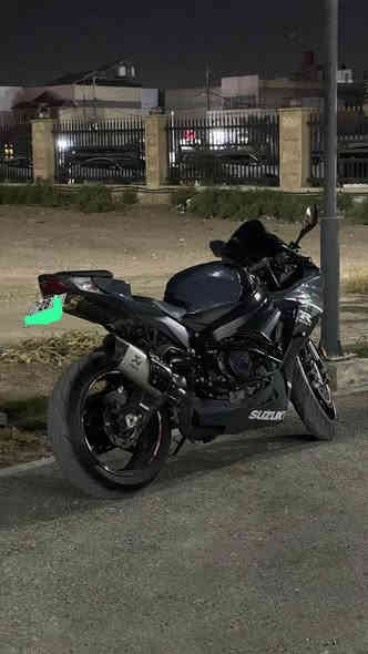 سلام عليكم شبابنا طيبه 
جكسر 2017 600 للبيع
دراجه رقم
وعليها برمجه
وأعليها ادامه كامله قبل كم يوم وتبديله دهن وجاهزه من كلشي 
لون إسمنتي الملاحضات العليها فقط شخوط ب الكفر اليسره كم شخط بسيط ومكحله نفس اللون 
مكينه كهربائيات كفاله
ماشيه ١٥ الف فقط 
مكاني النجف الأشرف 
سعر ٦٥ وبيها مجال بسيط 
رقم التواصل ***********
شباب ماسنجر و الواتس ما استعملهن
الشراي ويدور شي مرتب و اصولي يتصل و يشرفنا ❤️ النجف
