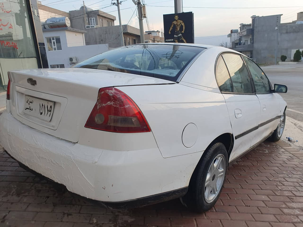 سەرتا بە ناوی خوا شۆفلیت لۆمینا
2004  ئاڕم پلاسیک سلیمانی بە شەرت 
گیرو مەکینە ئەڕنەب بەشەرتی 10 فیتەر  
ئۆتۆ ماتیک 
چوار جام کارەبا 
گەرمیو فلچەو تەبرید سارد بەس ڕایتەری پیوە نیە 
ناو زەرد 
کوشن کارەبا 
ئاوینە کارەبای 
چوار تایەو ویل لۆکە بەسراوە 
شاشە ئایپات 
دەبڵ گیچ کامل گیچی؟ئیش ئەکات 
دەعمو لیدراوی نییە 
بەنزین زۆر کەم ئەخوات 
ماڵی دۆستە سعری 20 وەرەقەو مجال
 گۆرینەوەش ئەکەم  
***********
***********
