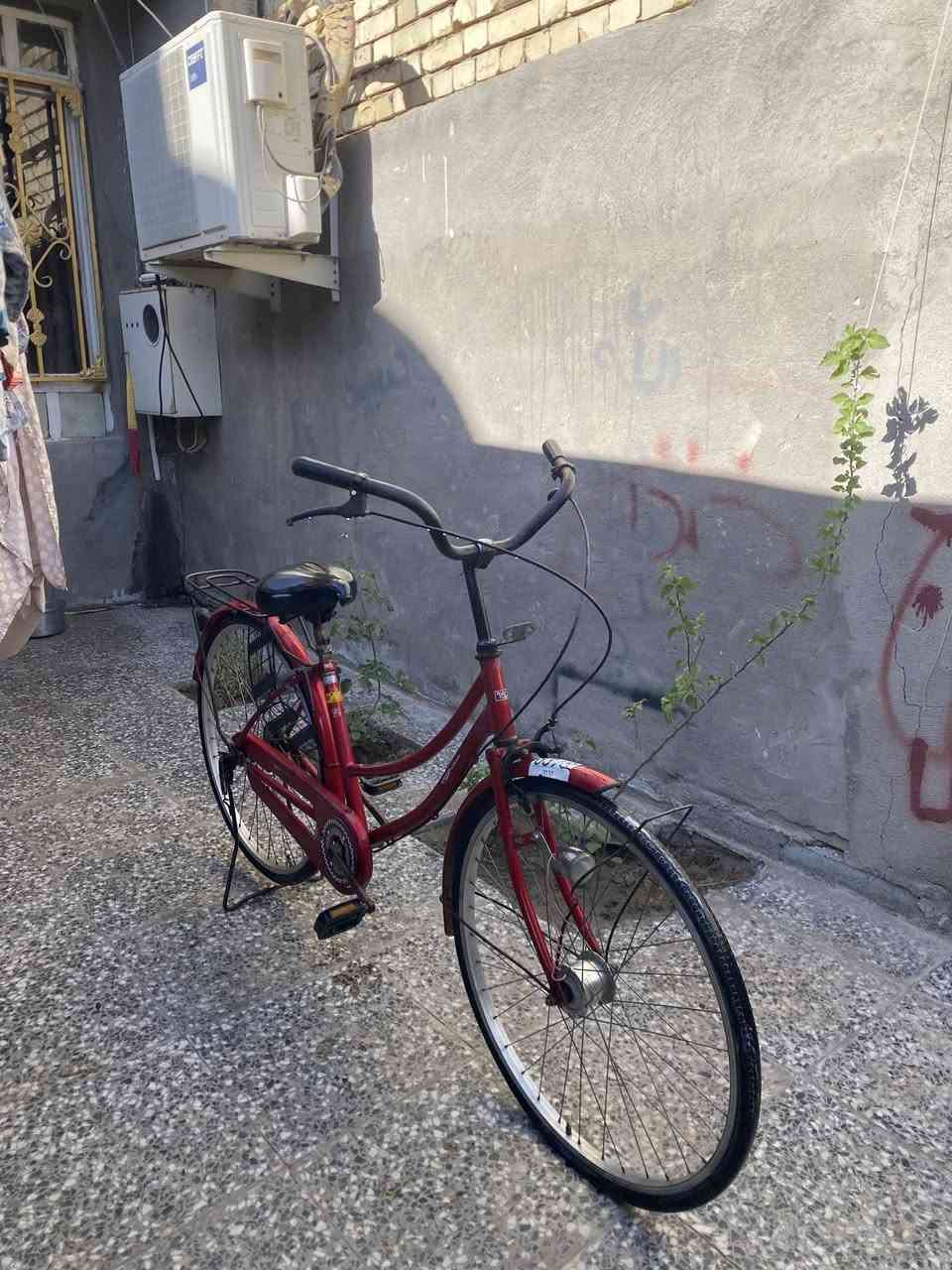 سلام عليكم بايسكل ياباني بطه حجم26  قبل سنه اخذته حاويه ونترك فتره نقصه تاير امامي تعبان  او نفخ ثنيهن نازلات سعره 100وبي مجال قليل مكاني بابل اسكان حي الامير رقمي ***********
