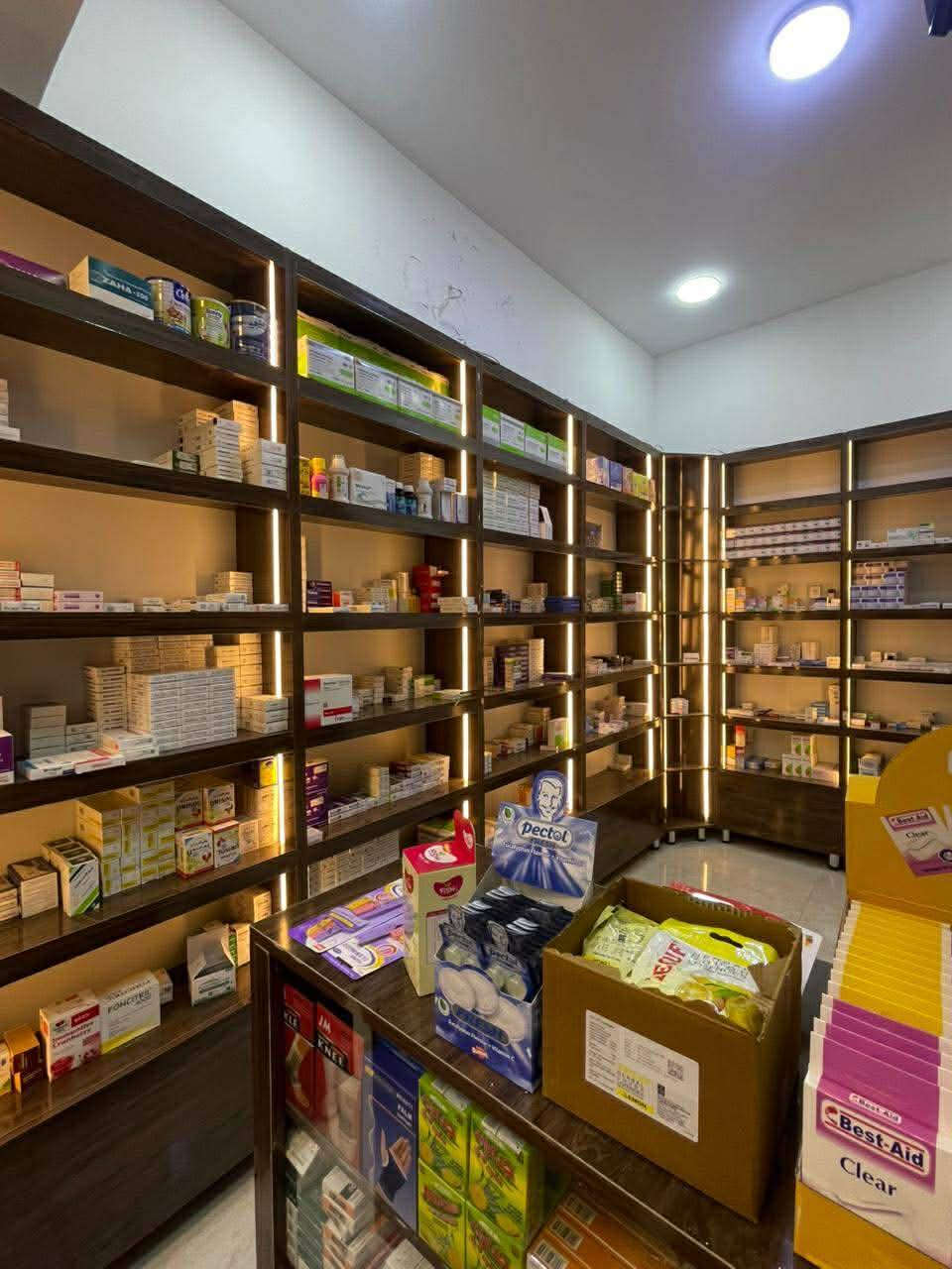 تم بعون الله افتتاح صيدلية #شمس_الله
اسعارنا مناسبه جدآ
نوفر لكم :
💊 أدوية أصلية ومضمونة
🩺 مستلزمات طبية
🧴 عناية بالبشرة والشعر
👶 مستلزمات الأم والطفل
العنوان شارع المدارس مقابل سوق المسكف للاستفسار الاتصال على الارقام 
***********
***********

⏰ اوقات الدوام من الساعة ١١ الى ١ ليلآ 
📞 راحتكم وصحتكم أولويتنا

#مصطفى
