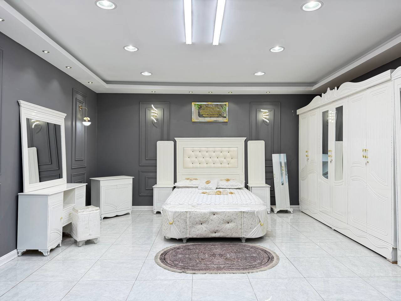 غرفة نوم
🔅تفاصيل الغرفة المرمري  ....

 خارج ٤ملم ام دي اف 🔺
وداخل معاكس  ٣ملم 
صبغ حراري  درجة اولى 

عدد القطع  ٧ قطع 😍
🔺1 //جرباية  قياس  ١٦٠ × ٢٠٠ 
🔺//ميز جانبي ايسر قياس ٥٠
🔺2// وميز  جانبي  قياس ٥٠
🔺3// زاوية ارتفاع مترين عرض ٨٠
🔺4// وميز بلازمه  
🔺5//وميز مراية ارتفاع مترين عرض ١٢٠
🔺6// وكنتور ٦ باب  ارتفاع مترين و١٥ طول ٣ متر و١٥

القطعه الثامنة حسب الطلب شازلون
للحجز والاستفسار مراسله الصفحة او الواتساب ***********
