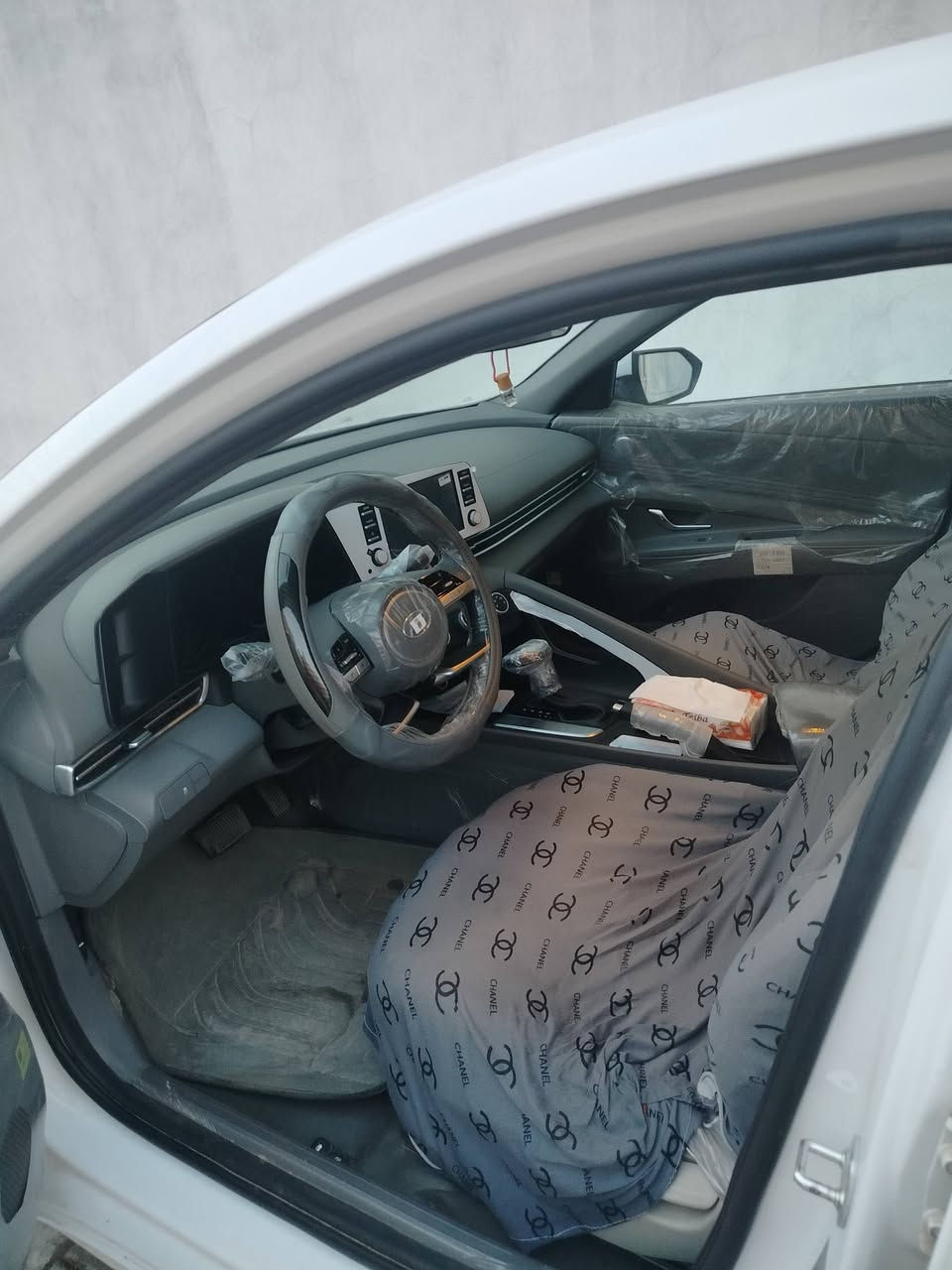 النترا موديل 2023 خليجي
فول مواصفات 1/1 محرك1600 مكفوله كفاله عامه
ماشيه 17000
السعر180 وبيه مجال العنوان النجف حي الامير
الرقم ***********
