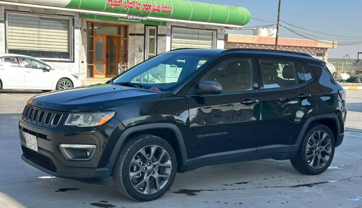 جيب كومباس
Limited 80th Anniversary 
موديل 2021 لون أسود مع سقف أسود
نسخة فل مواصفات خاصة بذكرى 80 سنة لشركة جيب
 ســعــر ✅ ::  139 ورقه 
المواصفات
فتحة سقف بانوراما
مقاعد جلد
تشغيل وبصمة
أوتو هولد
رادار المسار ورادار النقطة العمياء
تبريد مركزي
بصمة الأبواب
نظام صوتي Alpine
تول سقف وبلاچكتور
محرك 2400 
شاشة كبيرة
 مع كاميرا
مقاعد كهرباء
عدة مواصفات أخرى
صور حادث بالمنشور 
 صبغ ربع جاملغ فقط 
بدون إيرباك بدون داخل 
الكير والمحرك 
مكانها بغداد بسمايه 
رقم صاحب السيارة
***********
