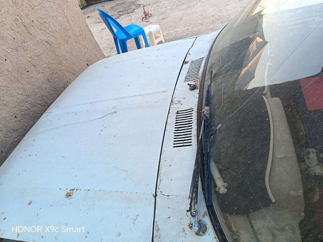 السلام عليكم سياره 80 للبيع محرك معمر قبل شهر صدر نص عمر تايرات نص عمر كير اكسل شرط والكشر شوف العين  يبري الضمه سياره بس تريد سايق مرحمن المكان العلم قريه المعيبدي للتواصل ***********
