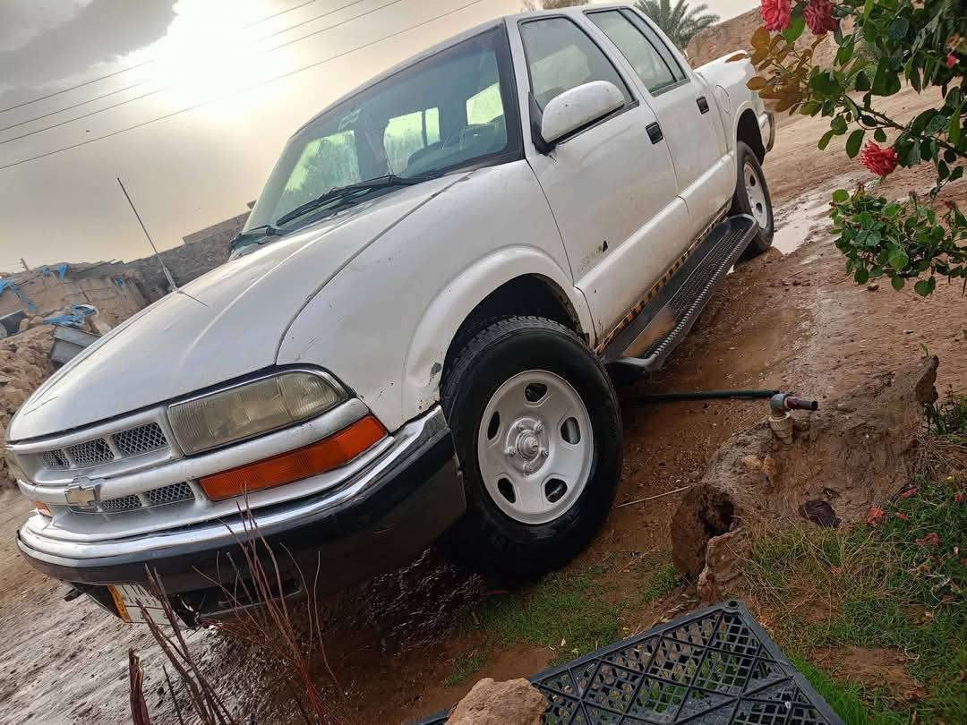 السلام عليكم.
جي ام سي دبل قماره 
كابون بانزين 

موديل 97

محرك ونجي گير اوتو 

سنويه عظم  عاج منتهيه 2018

ينراد الها ترتيبات بسيطه

السعر 40 ورقه او مراوس حسب القناعه

للأستفسار الاتصال على

***********

***********
