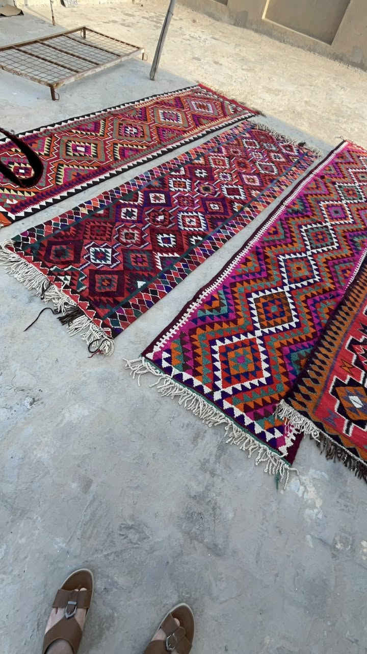 السلام عليكم 
فراش حياكه القديم 
جديد ممستخدم 
للبيع 
القياسات مختلفه 
***********
