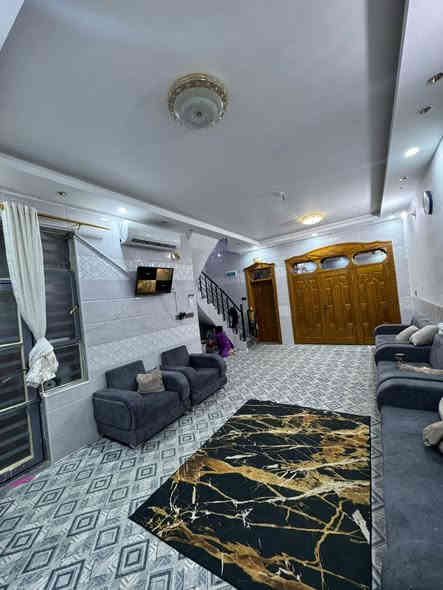 اللهم صلي على محمد وآل محمد دار للبيع بناء حديث المكرمه قرب شارع الطاقه 10425رقم الدار
المساحه ١٣٠متر عرض الشارع ١٠ الطابق الاول استقبال مطبخ  غرفه صاله مع التخاريج الطابق الثاني ثلاث غرف مع صاله وصحيات بناء درجه أولى  السعر ٢٠٠ مليون مع المجال *********** علي الفتلاوي
