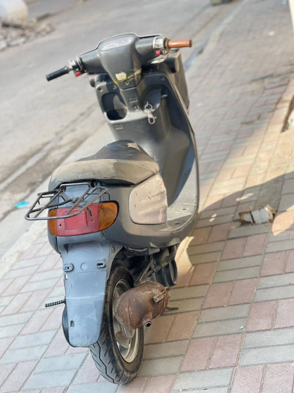 سلام عليكم منغولي ام سله للبيع
دراجه حلوه ونضيفه مكينه شرط خرسه مفتوحه مره وحده نضيفه وناعمه دراجه خير من الله نقصها فقط باتري ما عايزها اي شي دراجه مكينه شرط نعومه 
السعر325  و بيها مجال لشراي 
كربلاء قرب مستشفى الحسيني ***********
