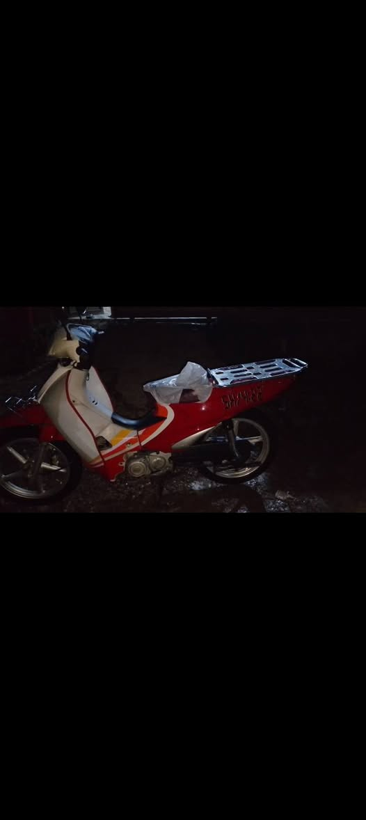 عندي ماطور سرفيز للبيع 
كله شغال سلف كهربائيات كلها شغاله السعر 700 وبي مجال للطيبين ‏‪***********‬‏
