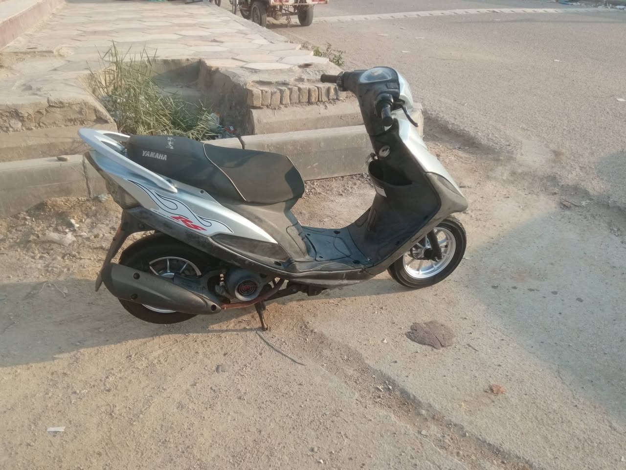 ماكس عدله للبيع دراجه جديده كلش صالهه شهر طالعه حاويه كفرهه لبلادي موجود لون احمر سعر 800 وبيهه مجال كلشي شغال بيهه وهاذ رقمي ***********
