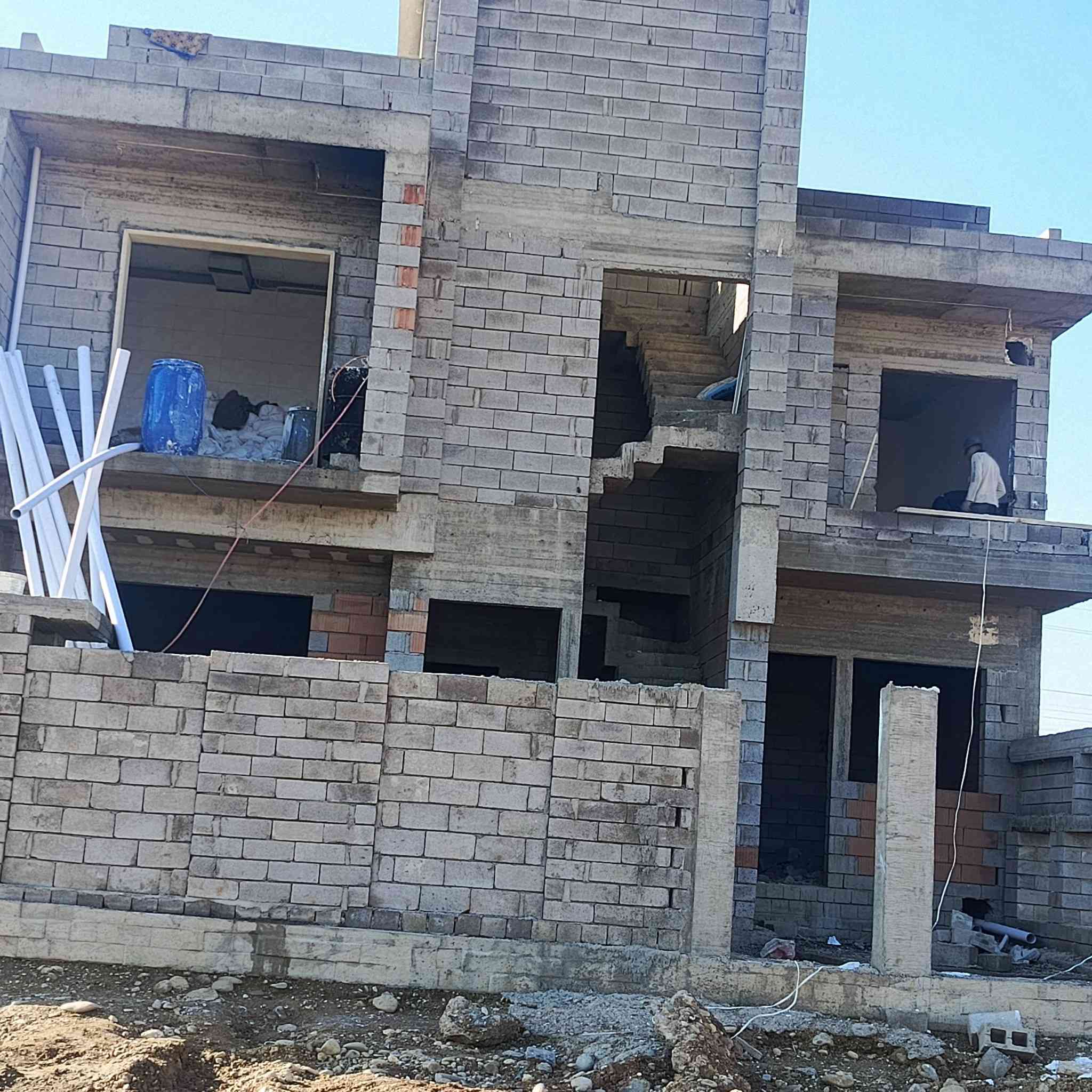 اعلان مكتب الهندسة اني مقاول ابني الهيكل 100متر طابق واحد ب10مليون طابقين هيكل 100متر ب19 مليون نستقبل كل المساحات والترميم   المواد المستخدمة حديد ألفا أو ماس أو سل ستيل حسب رغبت ابو البيت سمنت بادوش توسيع رمل كنهش بلوك درجه اولا شرط عنوان المكتب موصل حي التعليم قرب معمل الغاز  اي ستفسار *********** أو ***********
