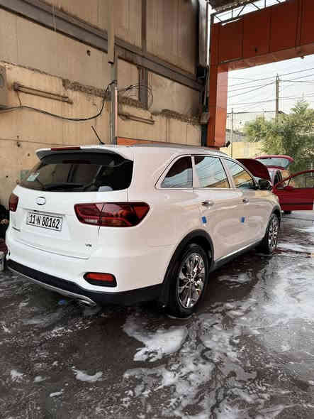 السلام عليكم اخوان 
سورنتو خليجي 6 سلند 

موديل 2020

سياره بانوراما 

7 راكب 

3 قطع تبريد 

حساسات 

مري شفط 

صندوك ذكي 
ماشيه 63 الف كيلو 

رقم بغداد الجديد 

سياره جديده بمعنى الكلمه 

تخم تاير صدر كله جديد

مابيهه نقص برغي 

باسمي تحويل ثاني يوم 

المكان كراده العرصات 

رقم *********** 

سونار بالمنشور 

السعر 263 وبيهه مجال قليل
